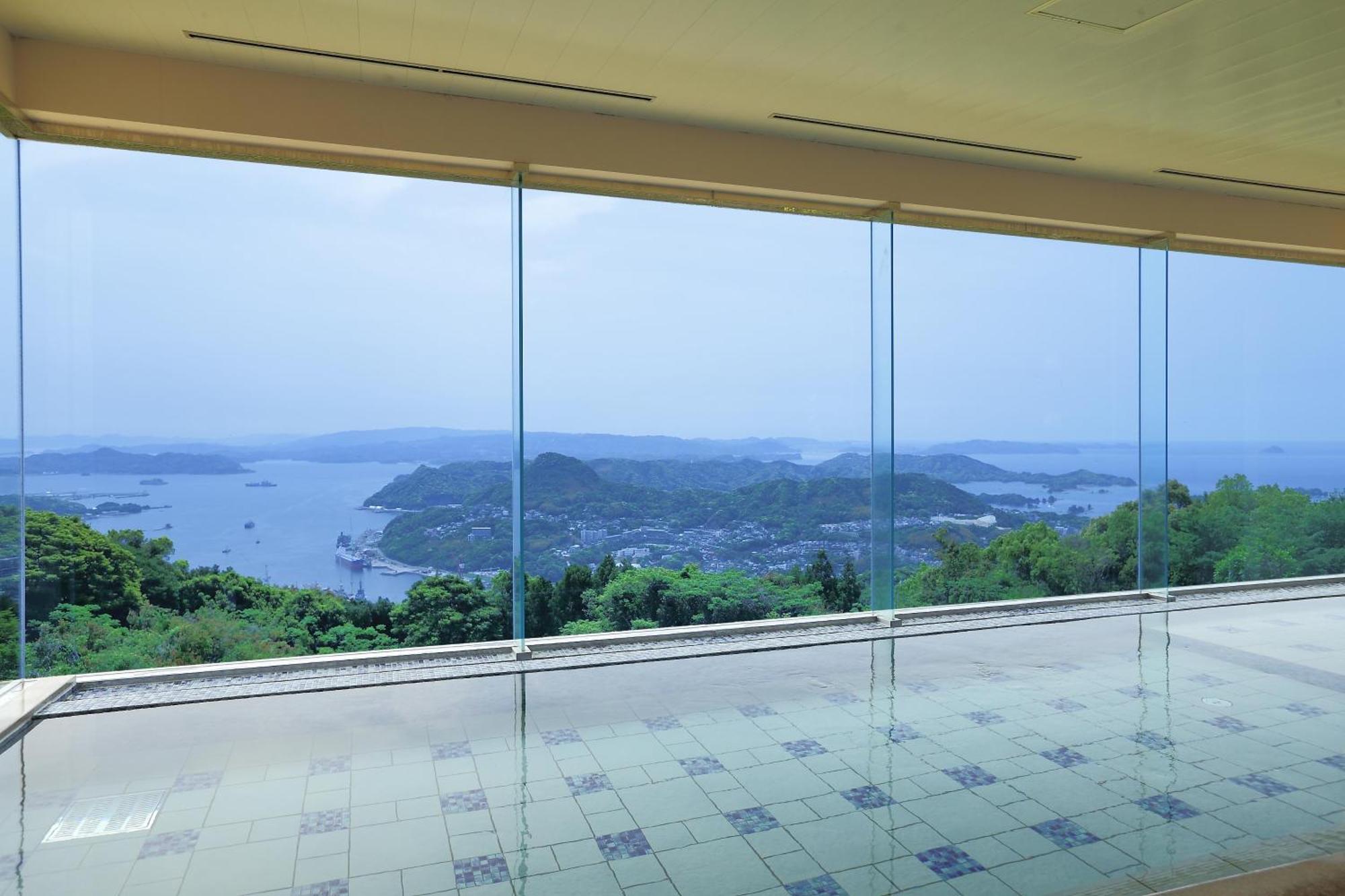 Yumihari-no-Oka Hotel Sasebo Luaran gambar
